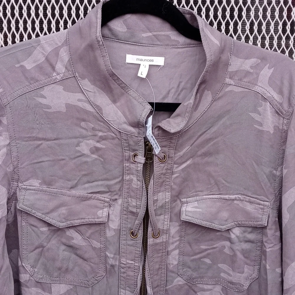 NWT Maurices Zippered Rayon Camo Thin Jacket Size L - Picture 3 of 11